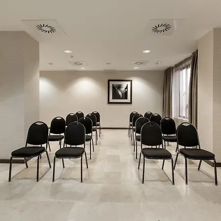 Szálloda Nh Bálago Valladolid