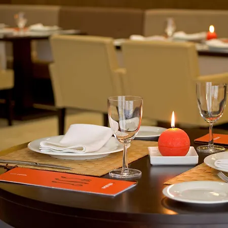 Hotel Nh Bálago 4*
