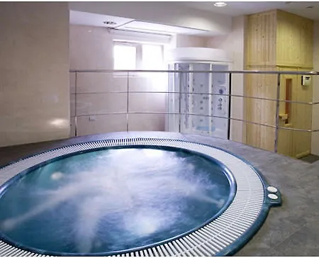 Hotel Nh Balago 4*