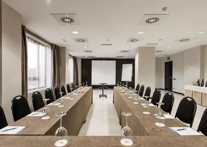 瓦拉多利巴拉格nh酒店 巴利亚多利德