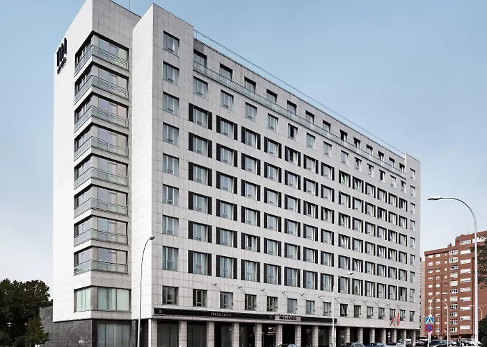 瓦拉多利巴拉格nh酒店 4*